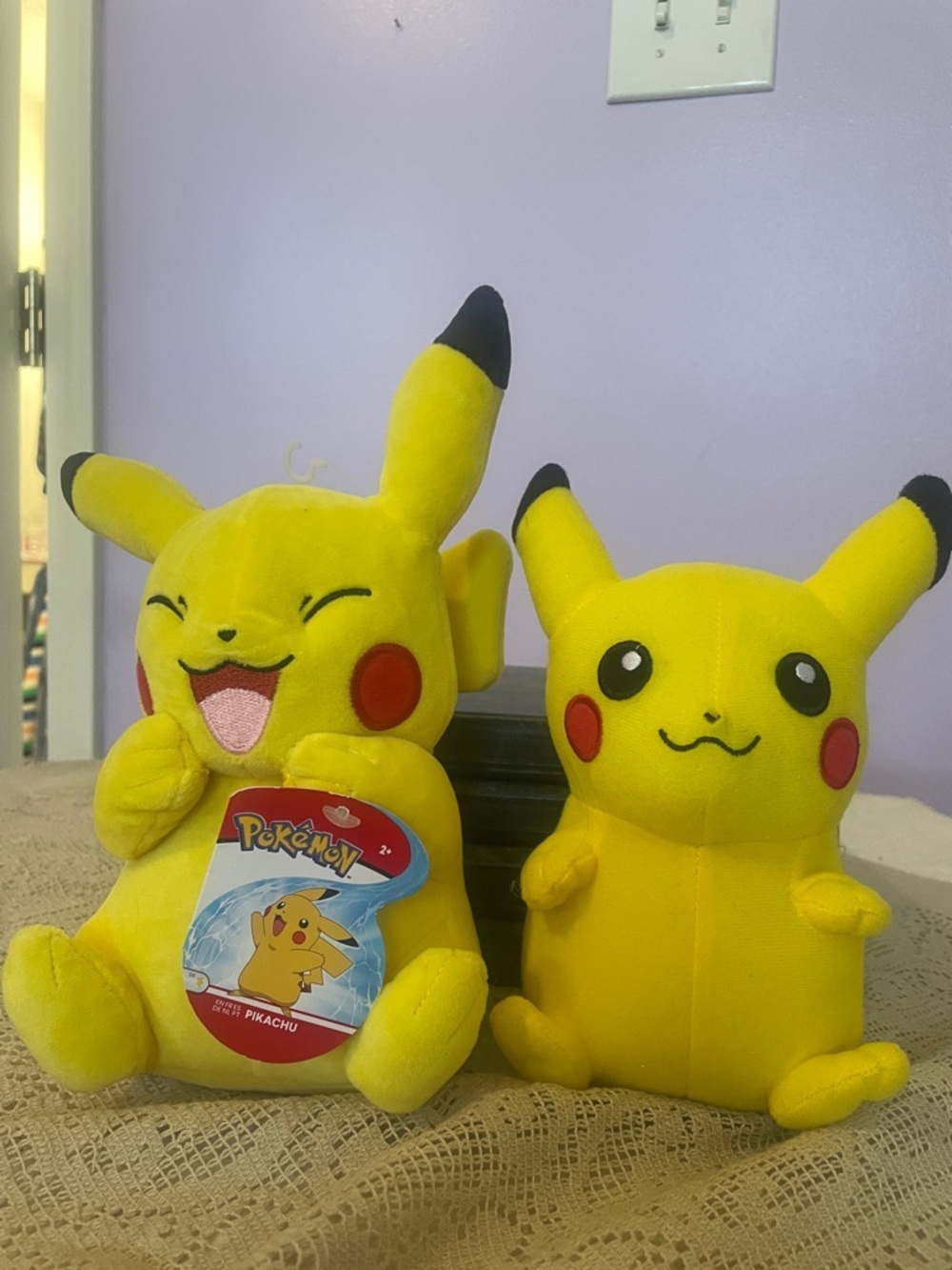 Pikachu Plush Toy - Yellow new and like new Pokémon